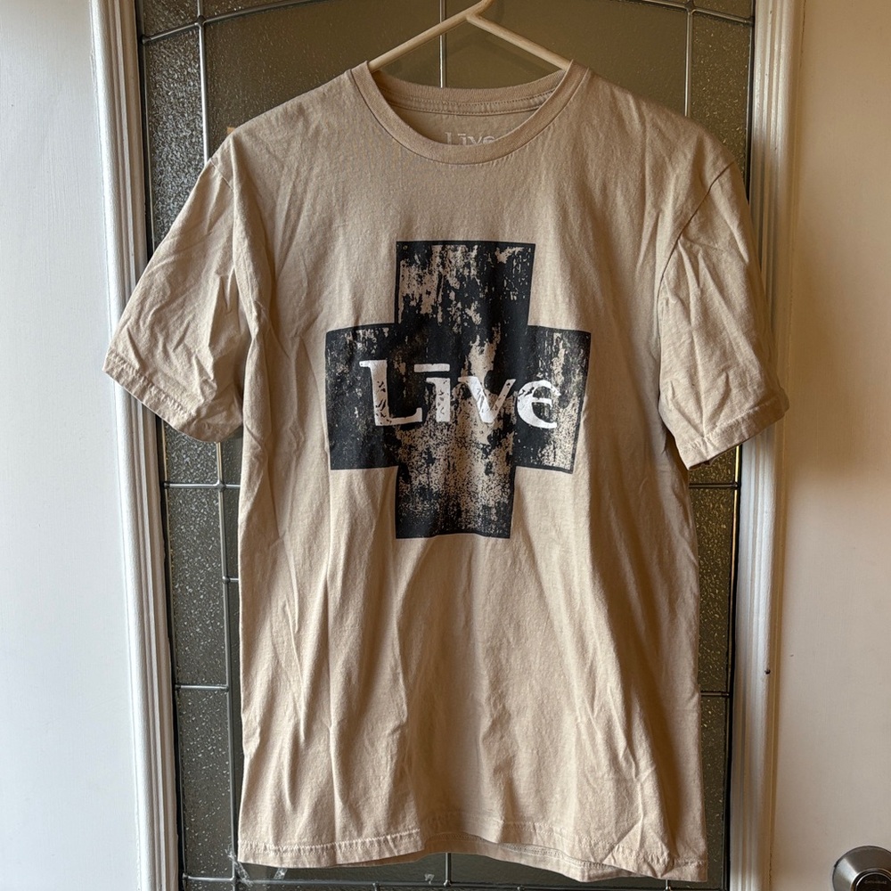 Tan Graphic Live 2022 tour T-Shirt
